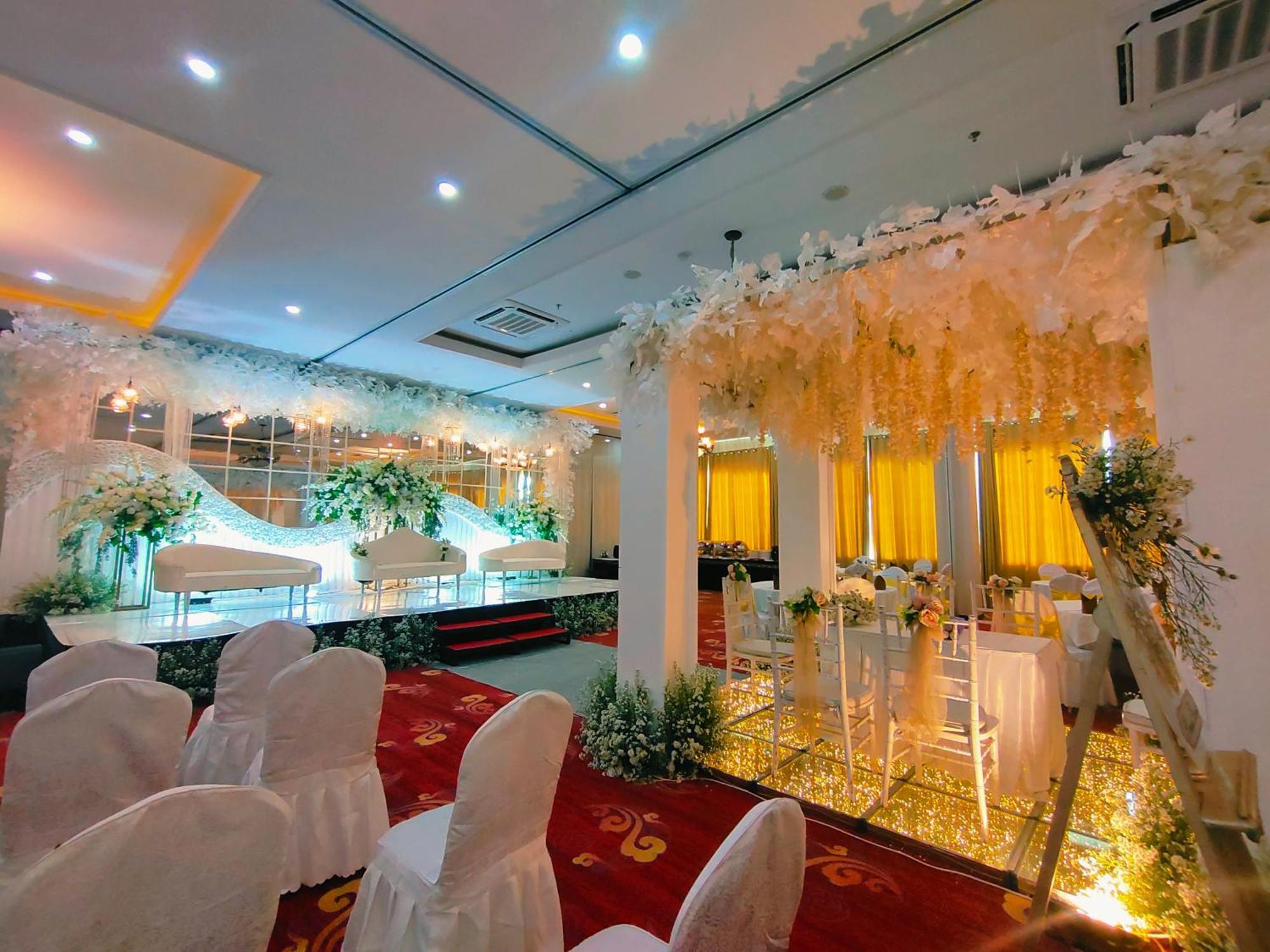 Sindoro Hotel Cilacap By Conary Exterior photo